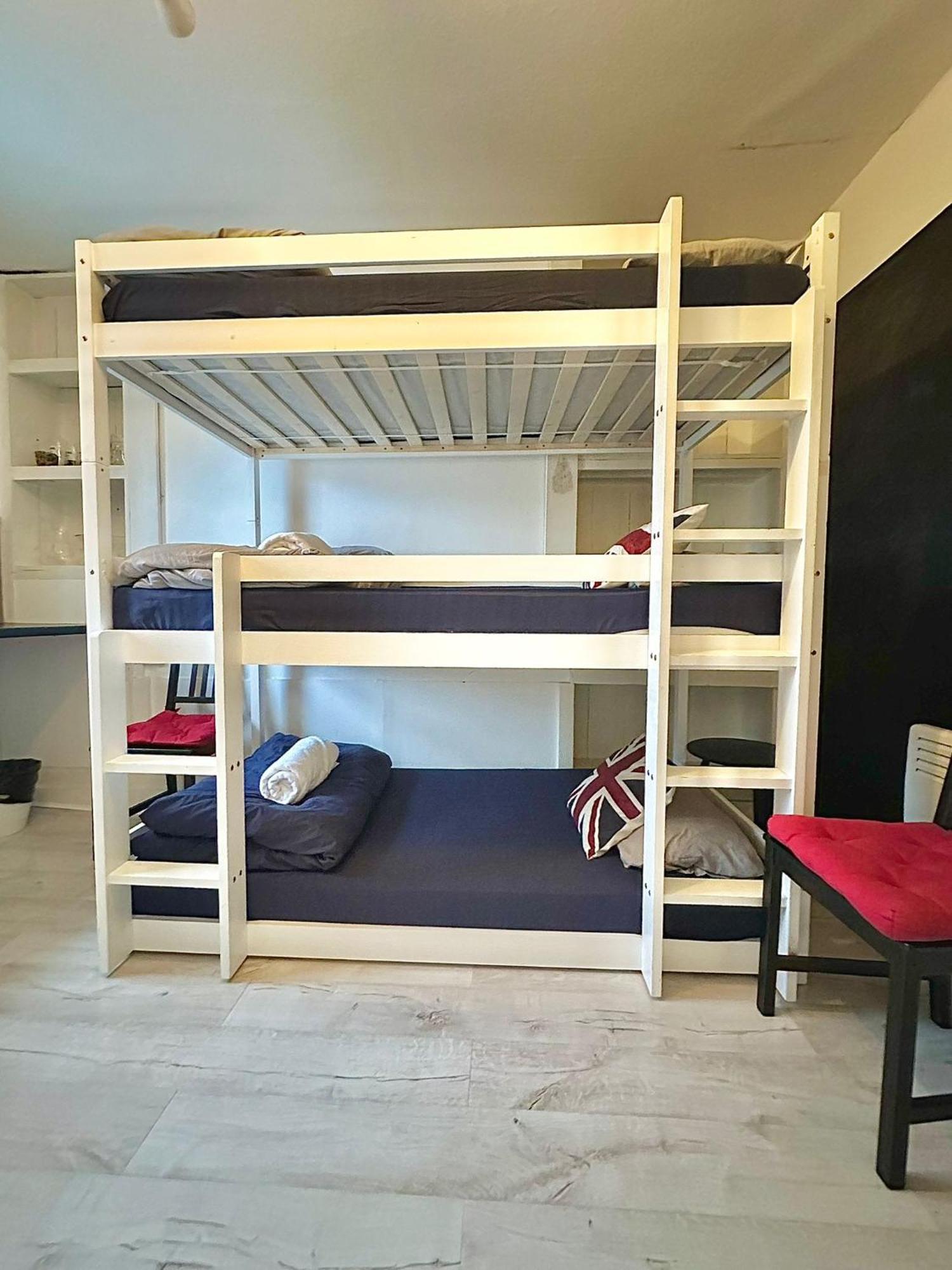 Guesthouse 81 London Bagian luar foto